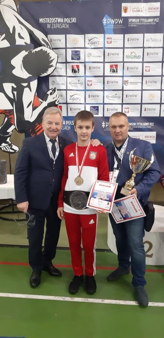 Bartek Lis z AKS Białogard mistrzem Polski Młodzików w zapasach w stylu wolnym