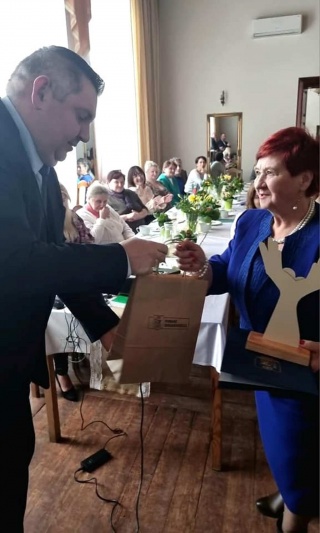 Dzień Kobiet dla Seniorek i aktywnych rolniczek z powiatu białogardzkiego z udziałem starosty białogardzkiego | 10.03.2023